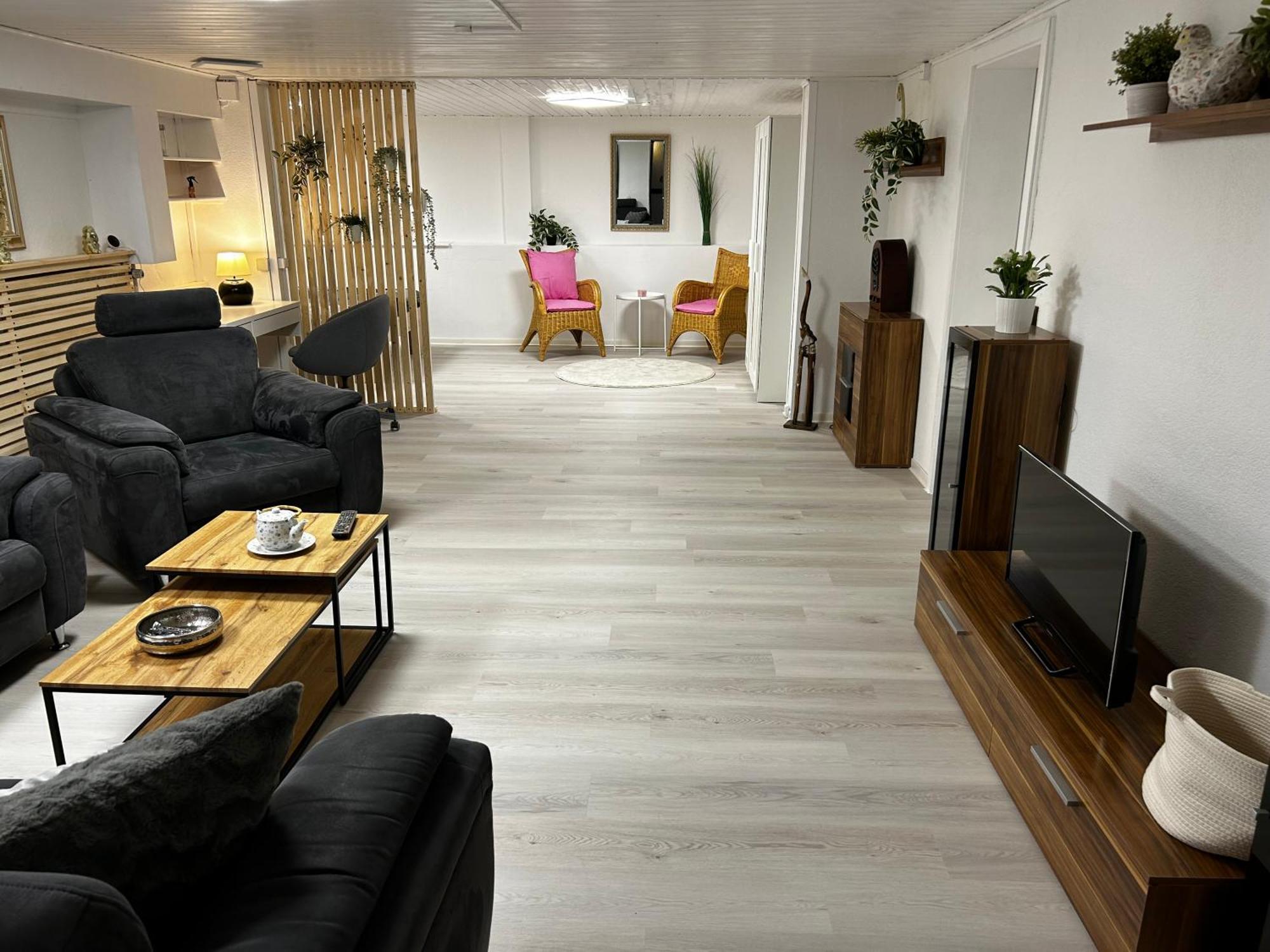 Guidos Place Souterrain Apartment Weissenthurm Exteriör bild